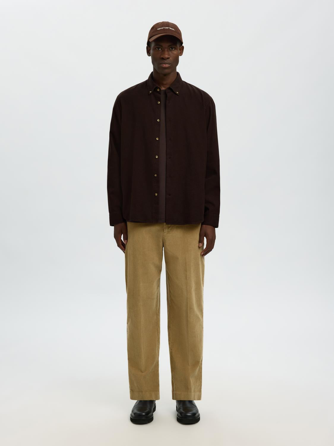 model_shot-front_full